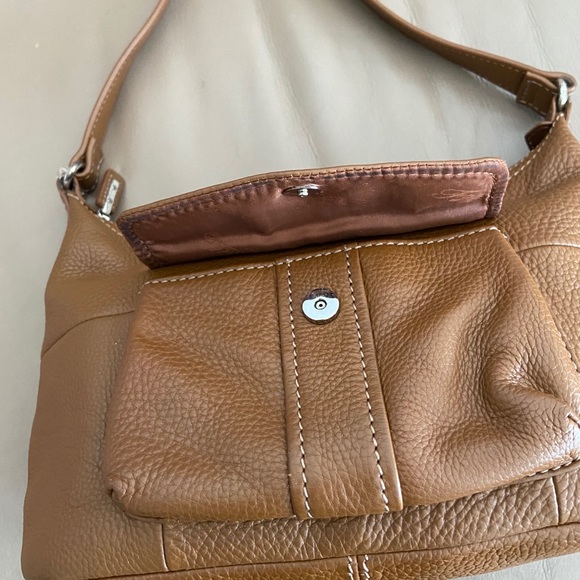 Authentic fossil Purse!! - Picture 4 of 16